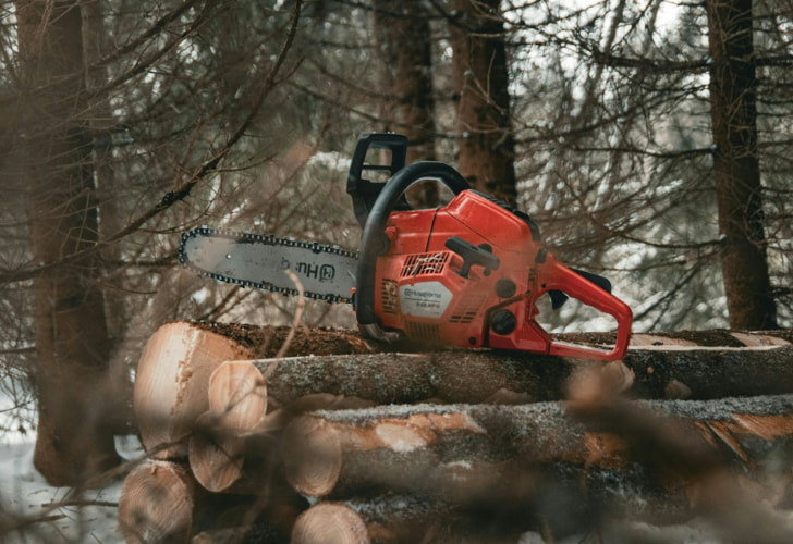 chainsaw